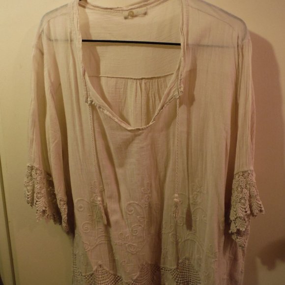 AXARA boho top - Picture 1 of 11